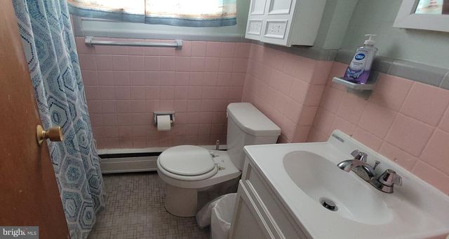 1016 NAPFLE AVE, Philadelphia, PA 19111