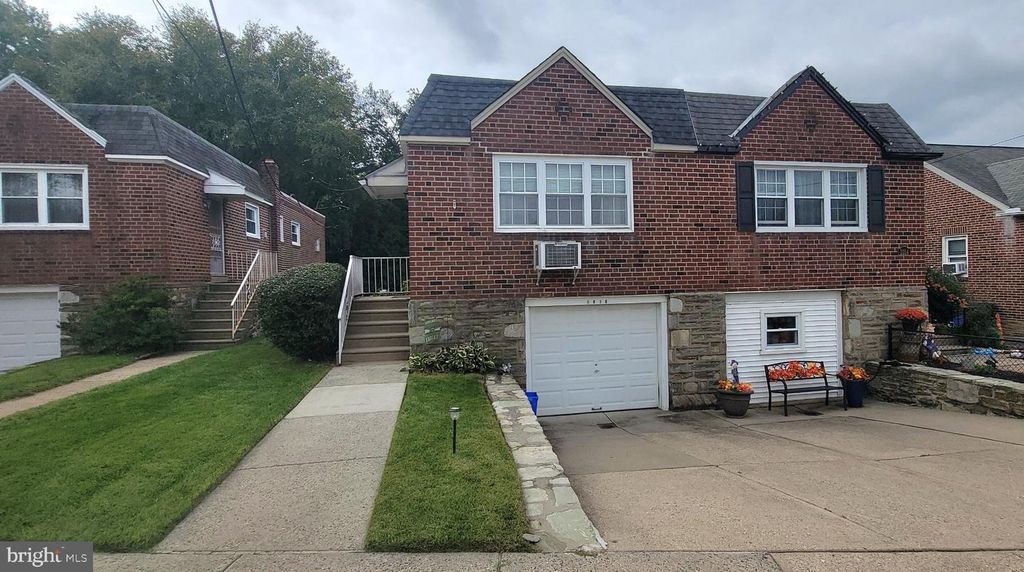 1016 NAPFLE AVE, Philadelphia, PA 19111