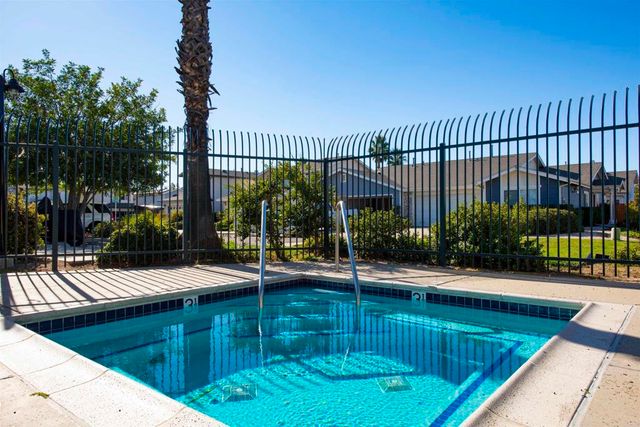 1364 H Street, Ramona, CA 92065