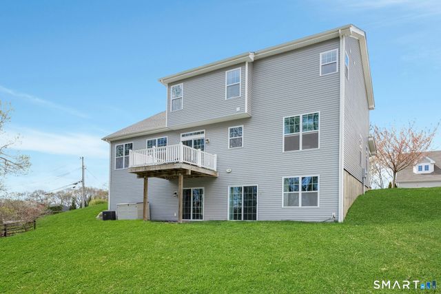 310 Nutmeg Lane 310, Stratford, CT 06614