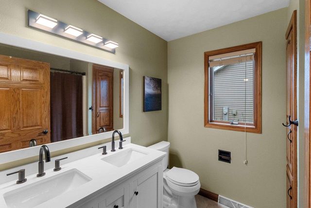 W5132 BLUE HERON COURT, Sherwood, WI 54169
