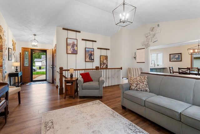 W5132 BLUE HERON COURT, Sherwood, WI 54169