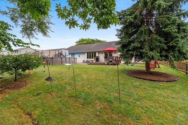 W5132 BLUE HERON COURT, Sherwood, WI 54169
