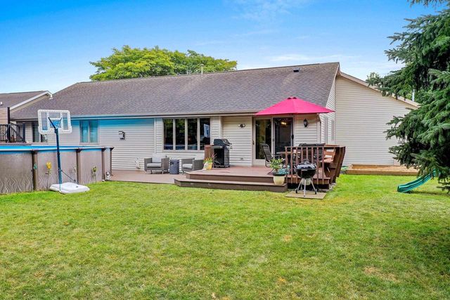 W5132 BLUE HERON COURT, Sherwood, WI 54169