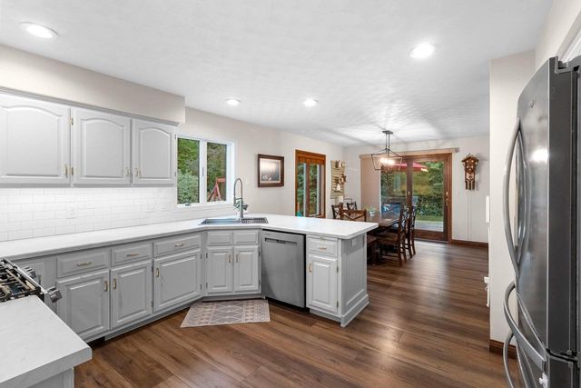 W5132 BLUE HERON COURT, Sherwood, WI 54169