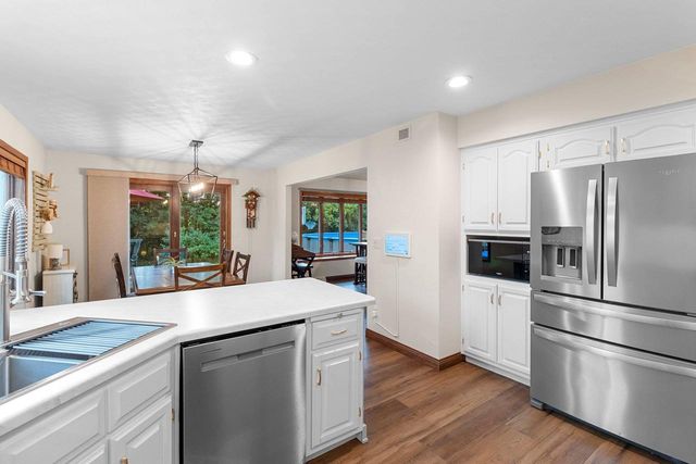 W5132 BLUE HERON COURT, Sherwood, WI 54169