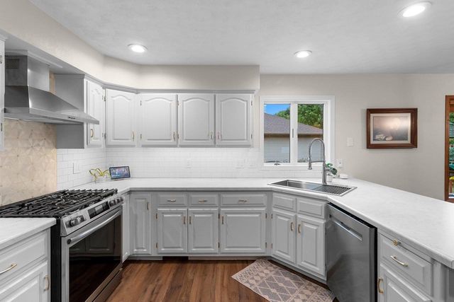 W5132 BLUE HERON COURT, Sherwood, WI 54169