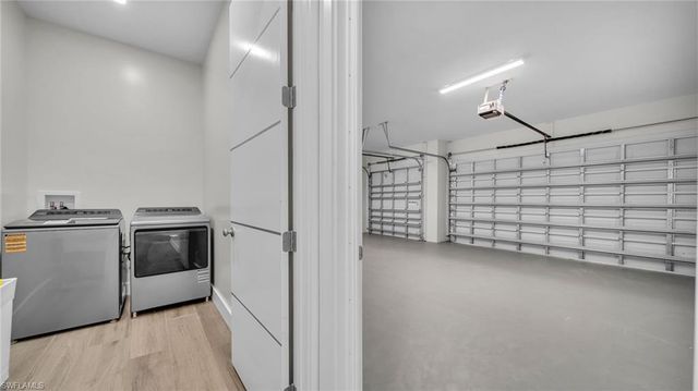 1726 SW 36th TER, Cape Coral, FL 33914