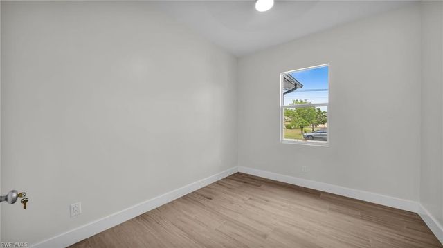 1726 SW 36th TER, Cape Coral, FL 33914