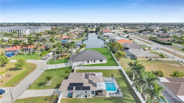 1726 SW 36th TER, Cape Coral, FL 33914