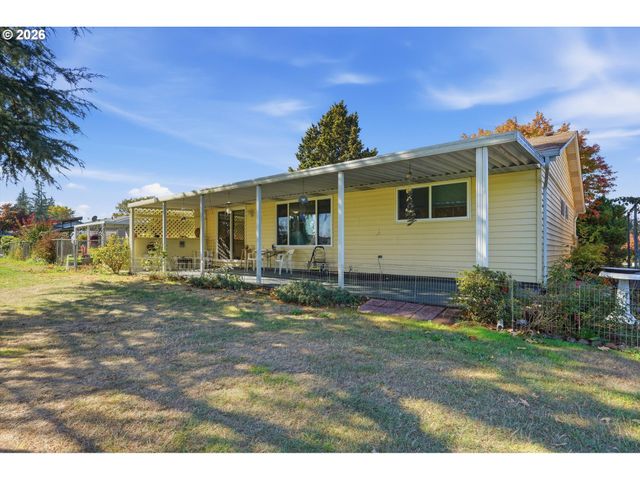 2000 KING Way, Woodburn, OR 97071