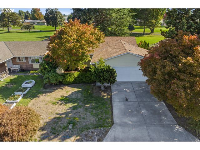 2000 KING Way, Woodburn, OR 97071