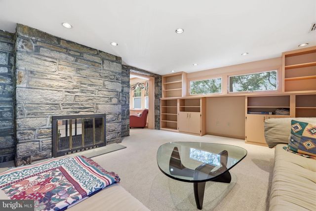 8210 FAIRVIEW RD, Elkins Park, PA 19027