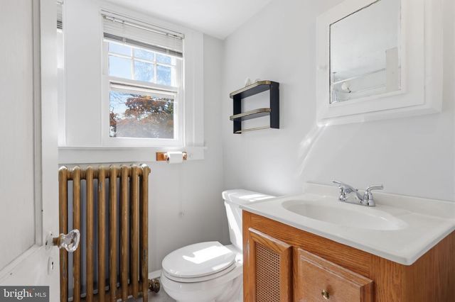8210 FAIRVIEW RD, Elkins Park, PA 19027