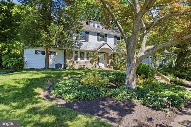 8210 FAIRVIEW RD, Elkins Park, PA 19027