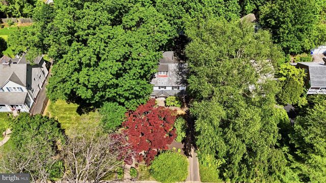 8210 FAIRVIEW RD, Elkins Park, PA 19027