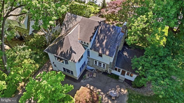 8210 FAIRVIEW RD, Elkins Park, PA 19027