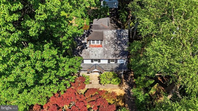 8210 FAIRVIEW RD, Elkins Park, PA 19027