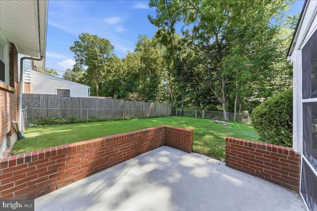 42 THORNHOLLOW RD, Newark, DE 19711