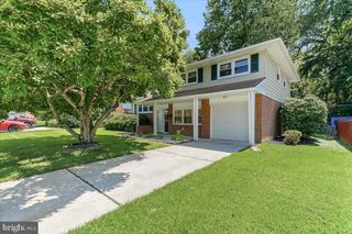 42 THORNHOLLOW RD, Newark, DE 19711