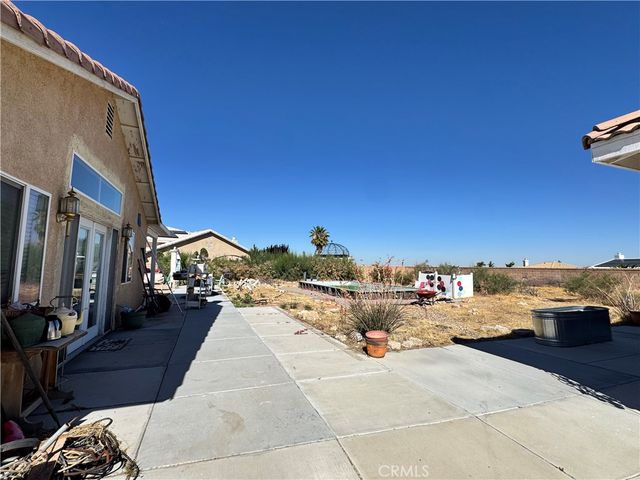 20284 Majestic Drive, Apple Valley, CA 92308