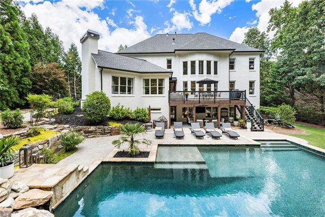 525 Tiverton Court, Alpharetta, GA 30009