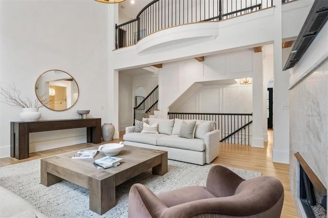 525 Tiverton Court, Alpharetta, GA 30009