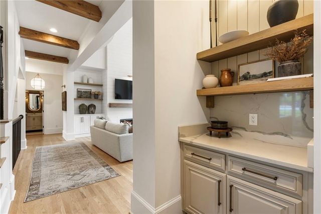 525 Tiverton Court, Alpharetta, GA 30009