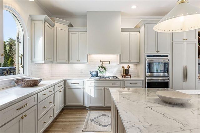 525 Tiverton Court, Alpharetta, GA 30009
