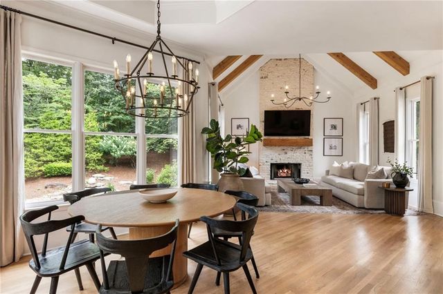 525 Tiverton Court, Alpharetta, GA 30009