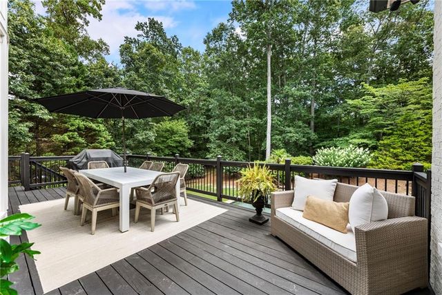 525 Tiverton Court, Alpharetta, GA 30009