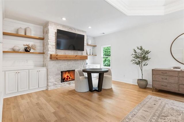 525 Tiverton Court, Alpharetta, GA 30009