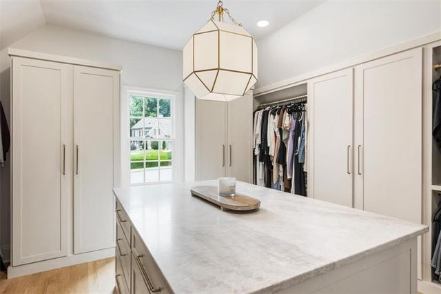 525 Tiverton Court, Alpharetta, GA 30009