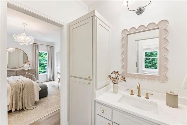 525 Tiverton Court, Alpharetta, GA 30009