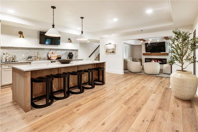 525 Tiverton Court, Alpharetta, GA 30009