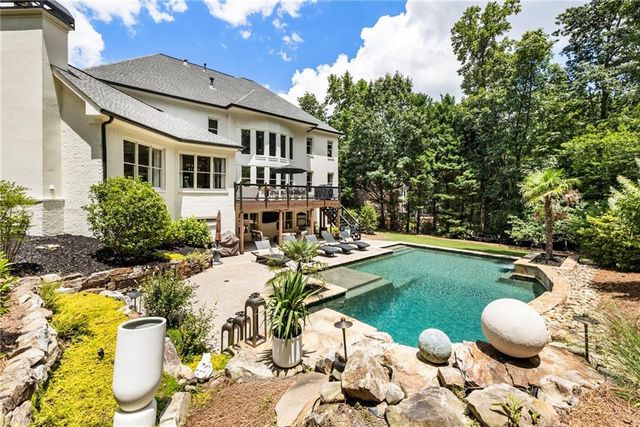 525 Tiverton Court, Alpharetta, GA 30009