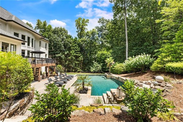 525 Tiverton Court, Alpharetta, GA 30009
