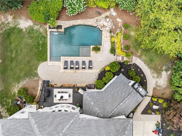 525 Tiverton Court, Alpharetta, GA 30009