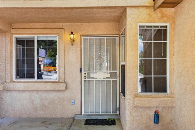 4427 Barrett Avenue NW, Albuquerque, NM 87114
