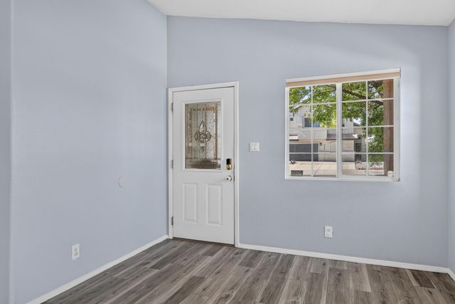4427 Barrett Avenue NW, Albuquerque, NM 87114