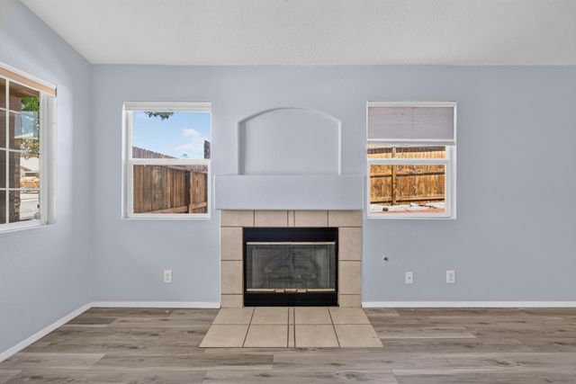 4427 Barrett Avenue NW, Albuquerque, NM 87114