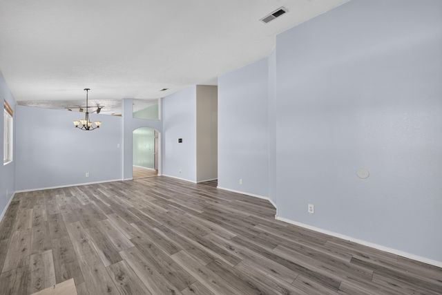 4427 Barrett Avenue NW, Albuquerque, NM 87114