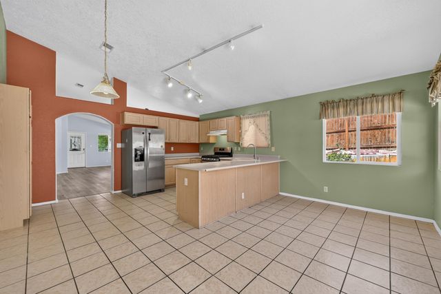 4427 Barrett Avenue NW, Albuquerque, NM 87114
