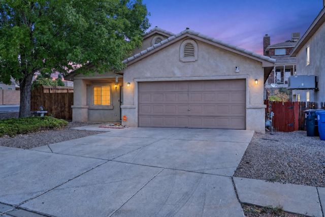 4427 Barrett Avenue NW, Albuquerque, NM 87114