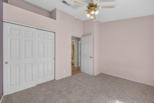 4427 Barrett Avenue NW, Albuquerque, NM 87114