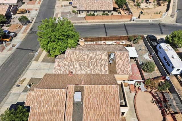 4427 Barrett Avenue NW, Albuquerque, NM 87114