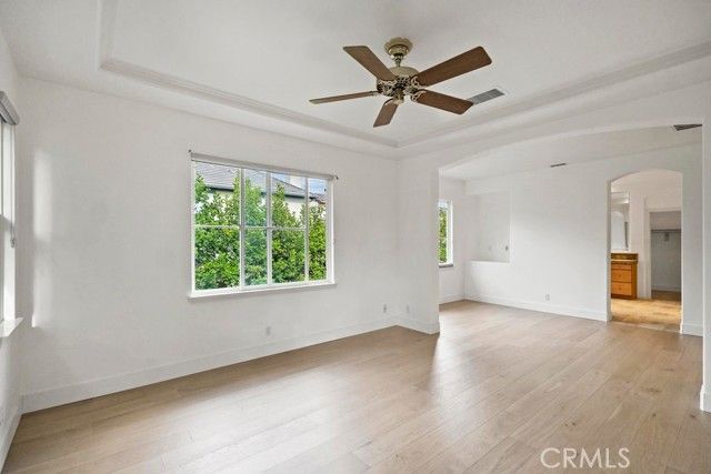 33 Modesto, Irvine, CA 92602