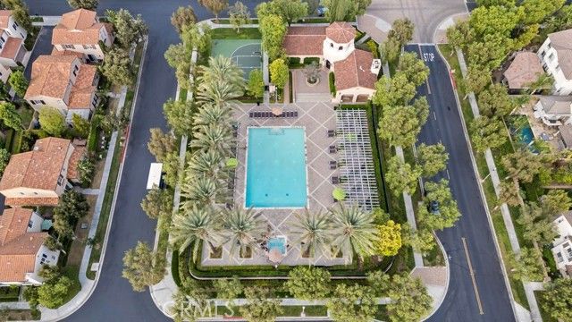 33 Modesto, Irvine, CA 92602