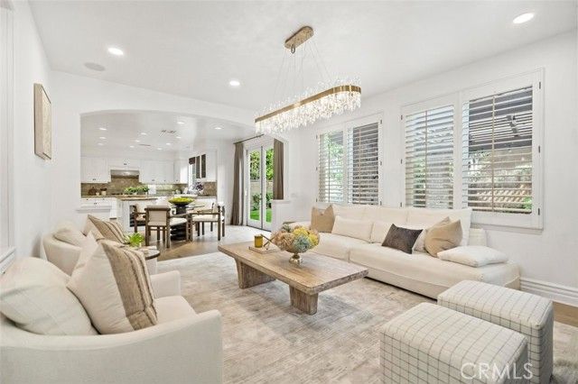 33 Modesto, Irvine, CA 92602