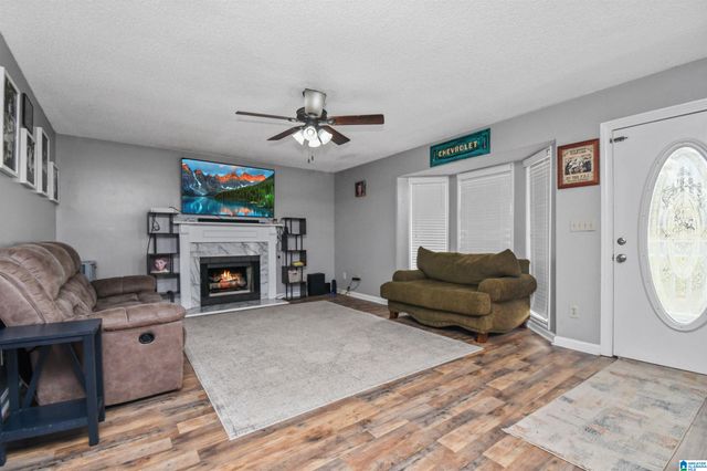 375 18TH STREET, Calera, AL 35040